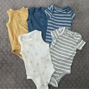 Rachel Zoe baby bodysuits set of 5 6-9m